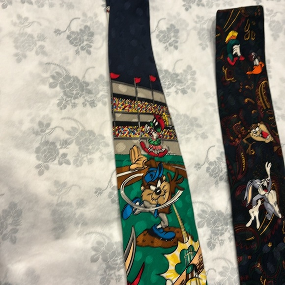 2- 100% Silk Handmade Looney Toons Mania Warner Bros. TIES like new Baseball-Fun - Picture 5 of 9